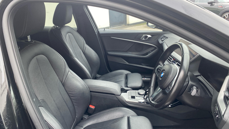 BMW 1 Series 118i M Sport 5dr Step Auto Petrol Hatchback